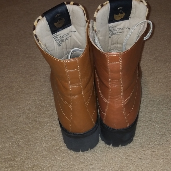 STEVE MADDEN NY90 LEATHER/COWHIDE BOOT - Picture 3 of 4